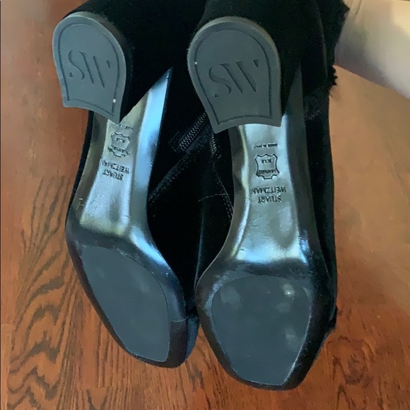 STUART WEITZMAN | Velvet Booties - Picture 5 of 7